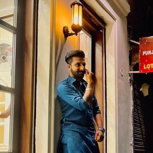 Meet your Posher, Ankit